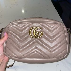 Women’s GG Marmont small matelassé shoulder bag in Dusty pink leather.